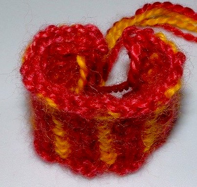 Corrugated Ribbing Curls Lengthwise